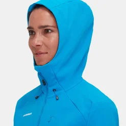 Ultimate Comfort SO Hooded Jacket Women
