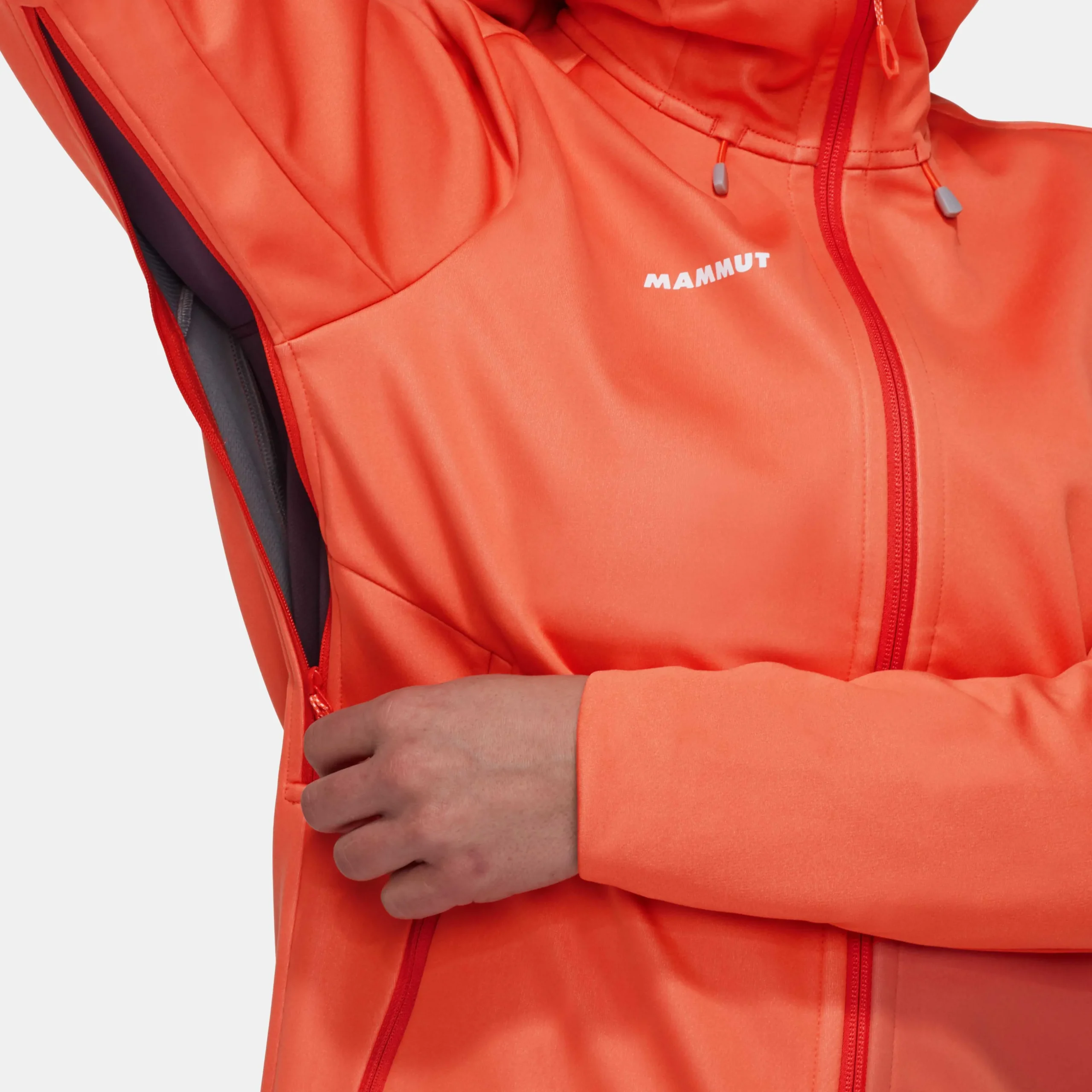 Ultimate VII SO Hooded Jacket Women